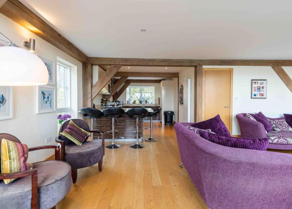 Villa Otters Holt à Somerford Keynes Extérieur photo